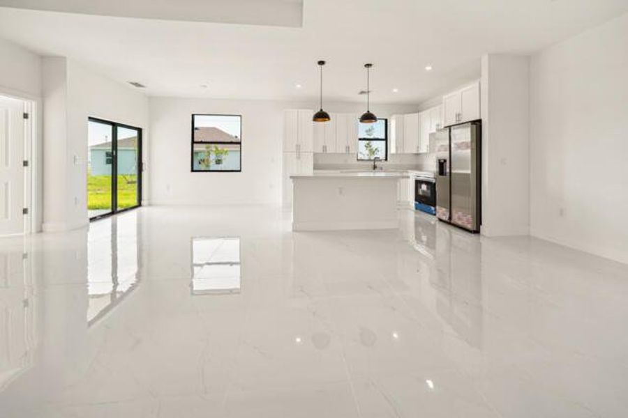 Spacious, unfurnished interior of a new home in , Cape Coral (Image 18). Spacious, unfurnished interior of a new home in , Cape Coral (Image 18).