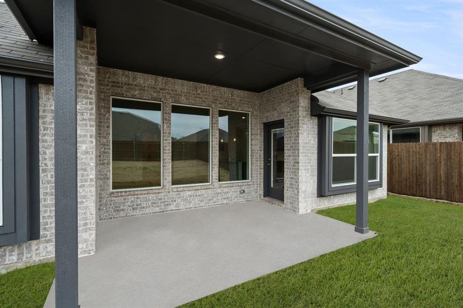 4536 Lyre Leaf- Back-4