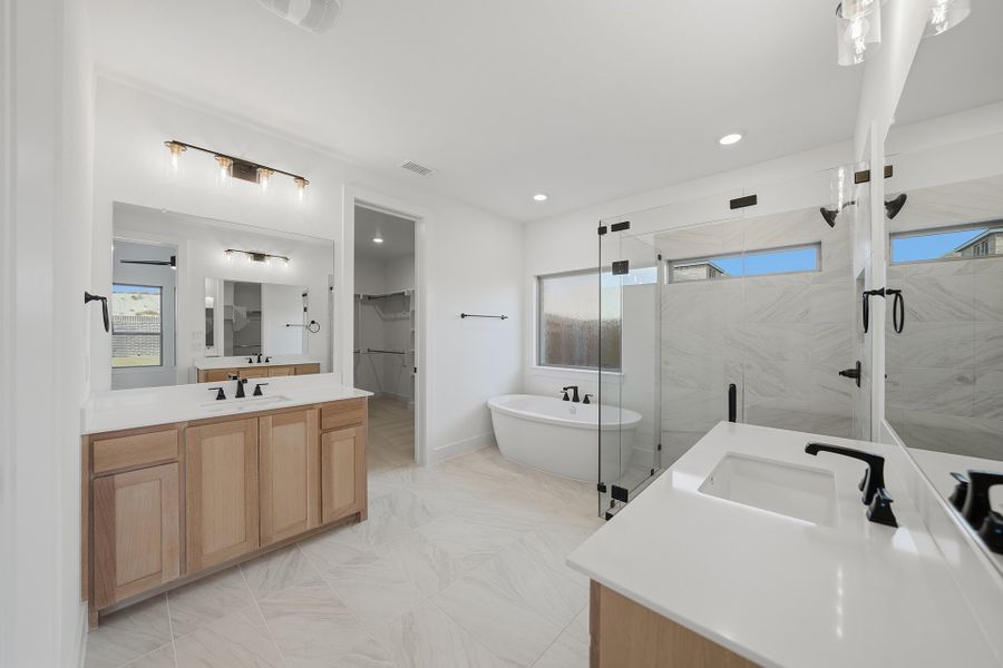 Furnished interior view inside a new home in Aster Park, McKinney (Image 10).