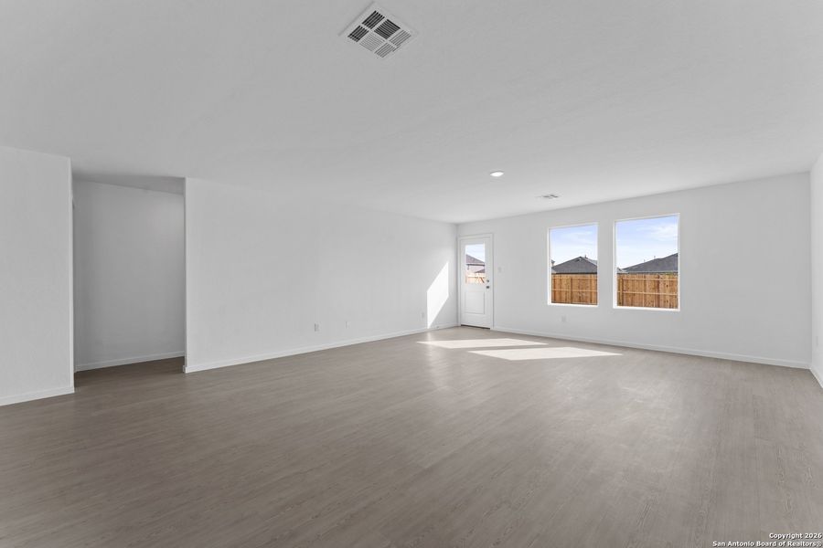 Spacious, unfurnished interior of a new home in Voss Farms: Watermill Collection, New Braunfels (Image 17).