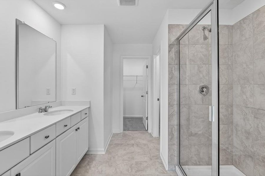 Furnished interior view inside a new home in Rosewood Farm, Lawrenceville (Image 19).