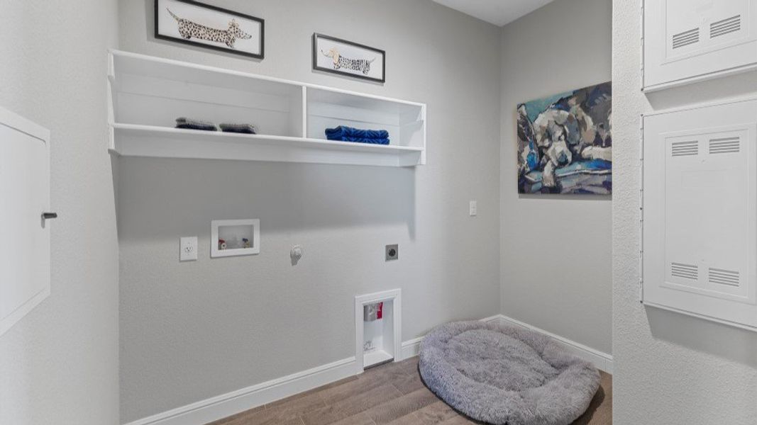 Furnished interior view inside a new home in Bluestem, Rhome (Image 25).