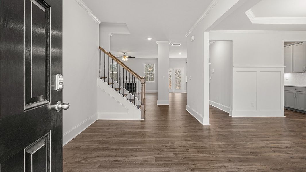 Spacious, unfurnished interior of a new home in Haven Abbey, Cumming (Image 13).