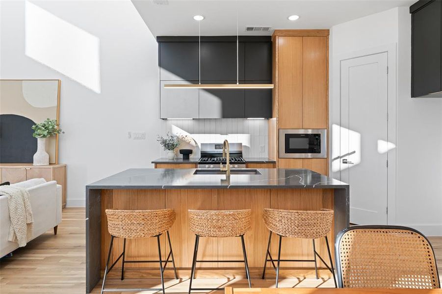 Furnished interior view inside a new home in , Dallas (Image 10).