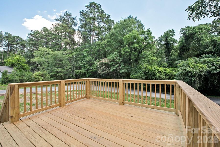 Exterior details and patio area of a home in , Kannapolis (Image 19).