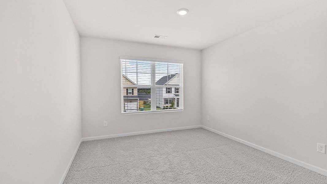 Spacious, unfurnished interior of a new home in Bellemeade Landing, Augusta (Image 25).