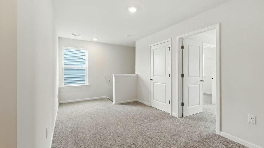 Spacious, unfurnished interior of a new home in Durbin Meadows, Fountain Inn (Image 16). Spacious, unfurnished interior of a new home in Durbin Meadows, Fountain Inn (Image 16).
