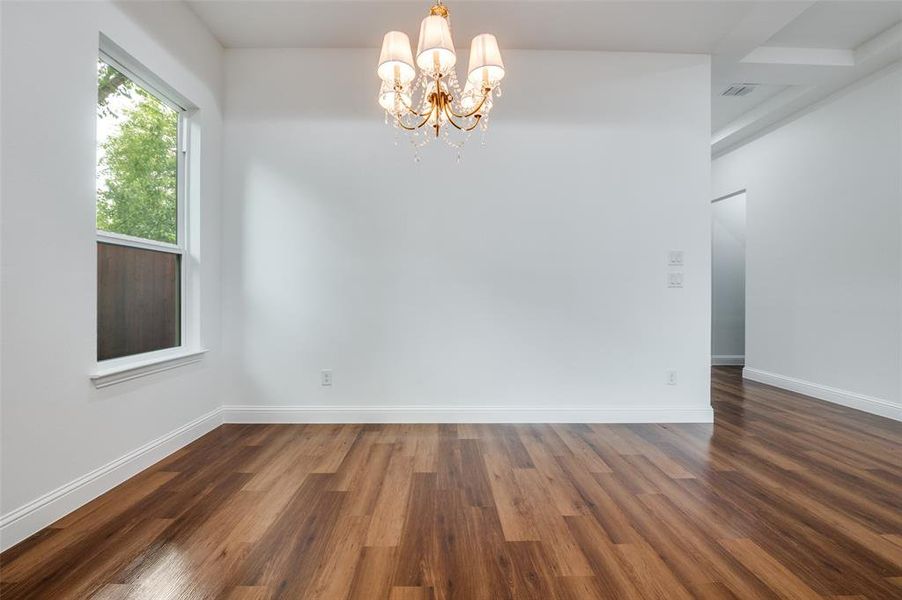 Spacious, unfurnished interior of a new home in , Waxahachie (Image 14).