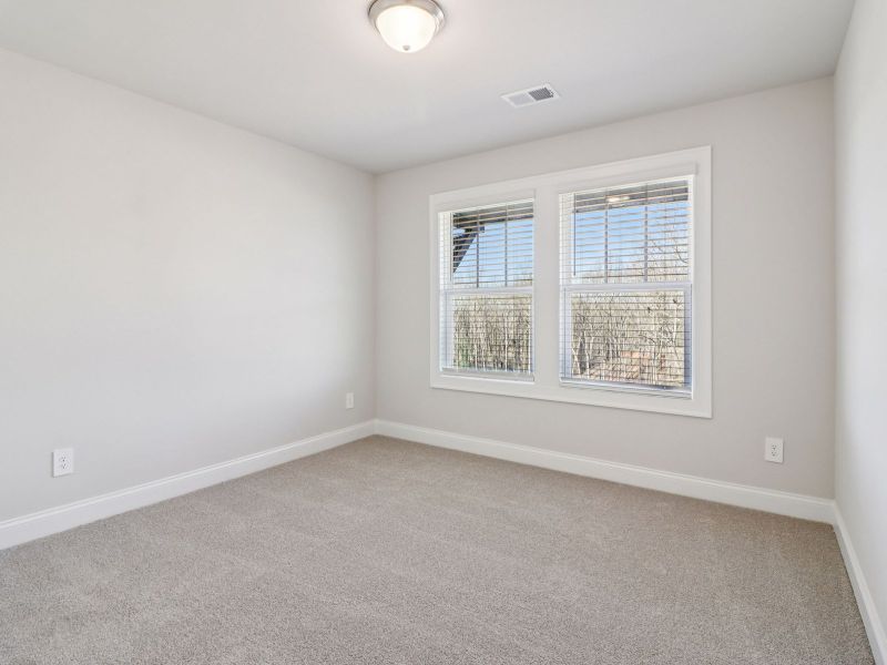 Spacious, unfurnished interior of a new home in Martin Springs - Highland Series, Lawrenceville (Image 18).