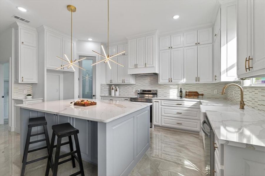 Furnished interior view inside a new home in , Celeste (Image 8).