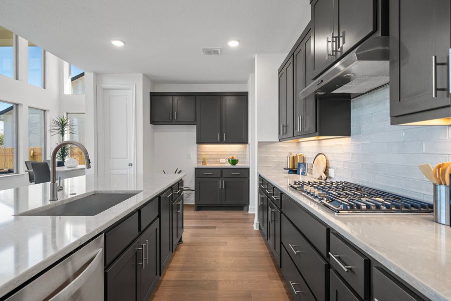 4br New Home in Leander, TX.  - Slide 8