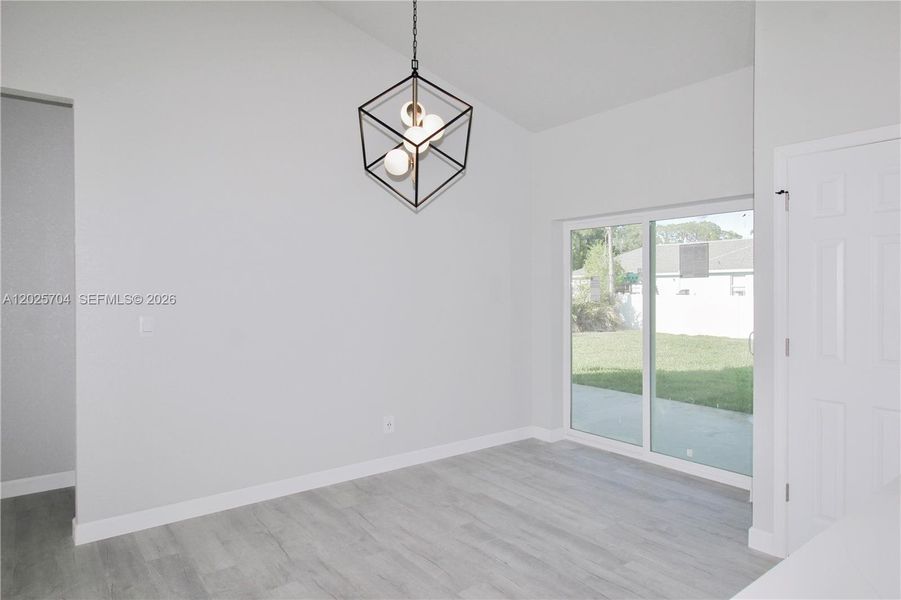 Spacious, unfurnished interior of a new home in , Sebring (Image 17).