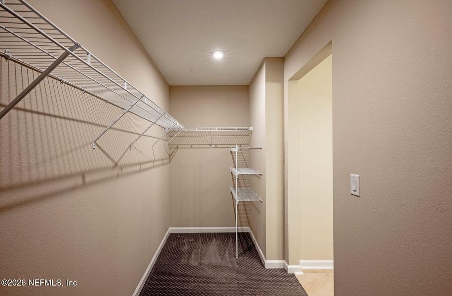 Spacious, unfurnished interior of a new home in Edinburgh Village, Jacksonville (Image 63).