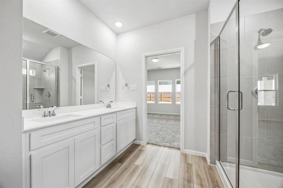 Furnished interior view inside a new home in Santorini, Seagoville (Image 8).