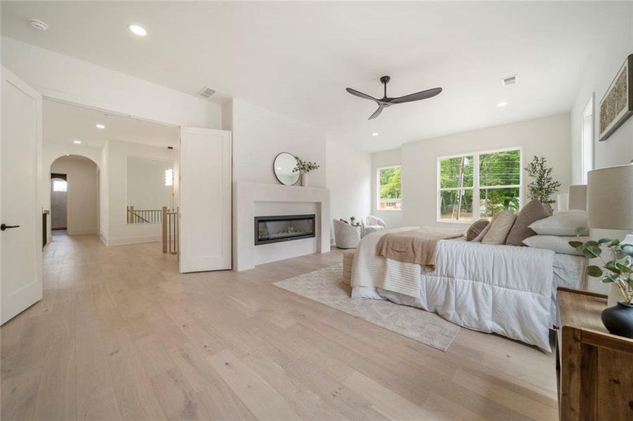 Furnished interior view inside a new home in , Lawrenceville (Image 10).