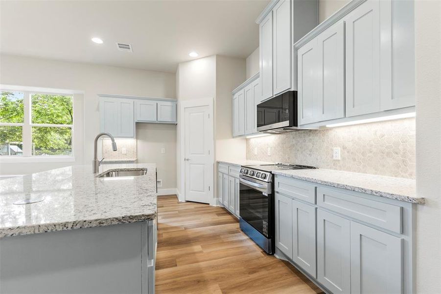 Furnished interior view inside a new home in , Sherman (Image 10).