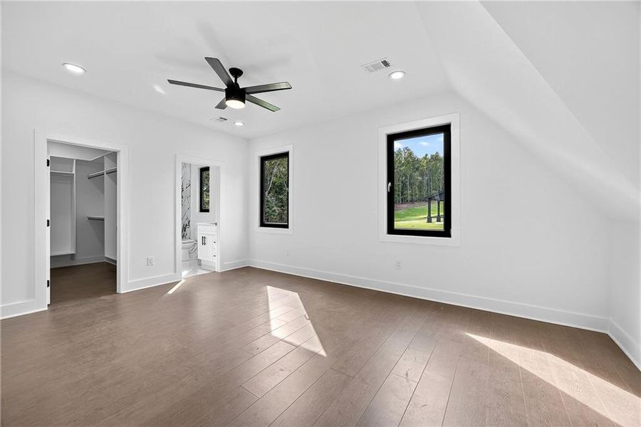 Spacious, unfurnished interior of a new home in , Auburn (Image 29).