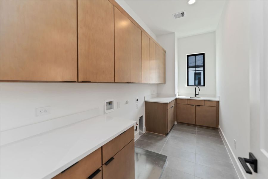 Furnished interior view inside a new home in , Houston (Image 13).