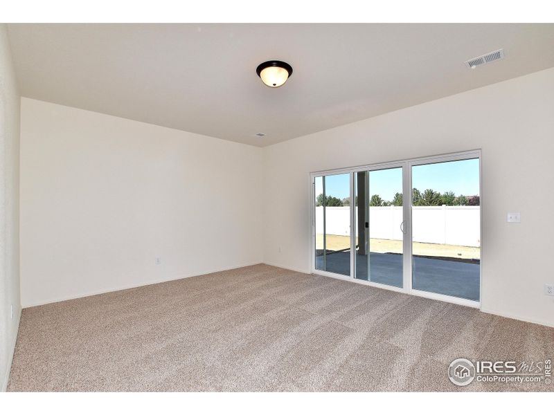 Spacious, unfurnished interior of a new home in Southridge, Johnstown (Image 21).