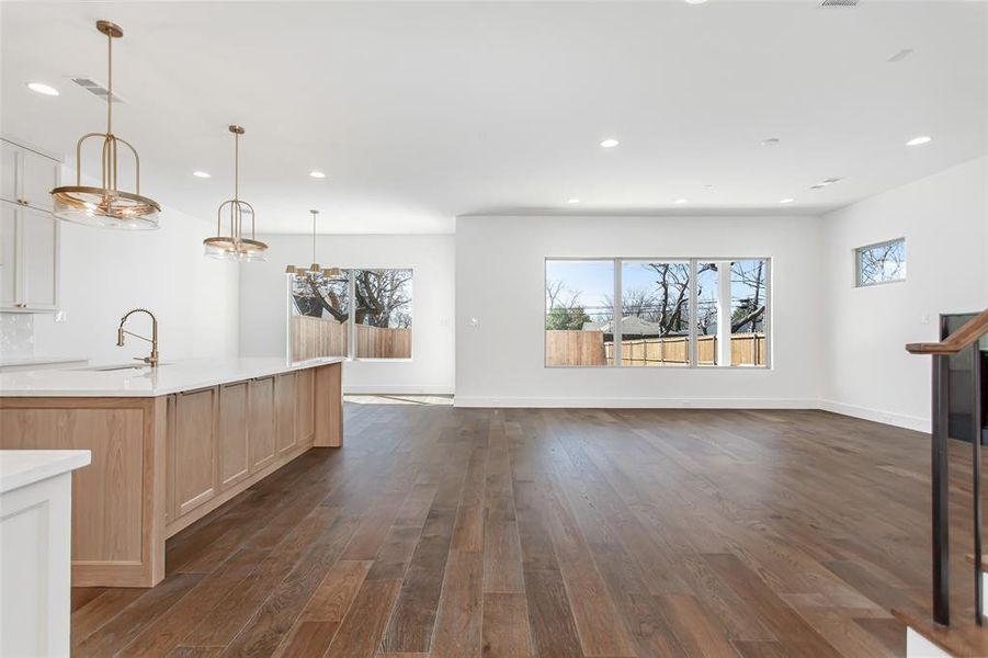 Image 37 of a home in .