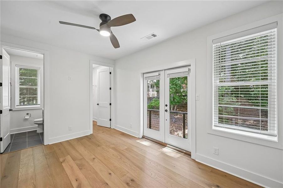 Spacious, unfurnished interior of a new home in , Alpharetta (Image 79). Spacious, unfurnished interior of a new home in , Alpharetta (Image 79).