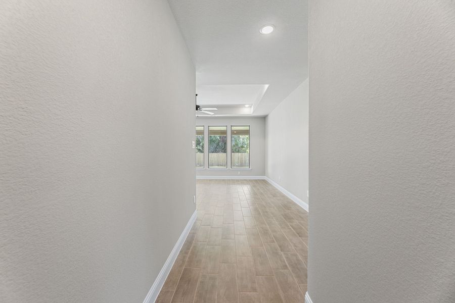 Spacious, unfurnished interior of a new home in Fair Oaks, Bridgeport (Image 15).