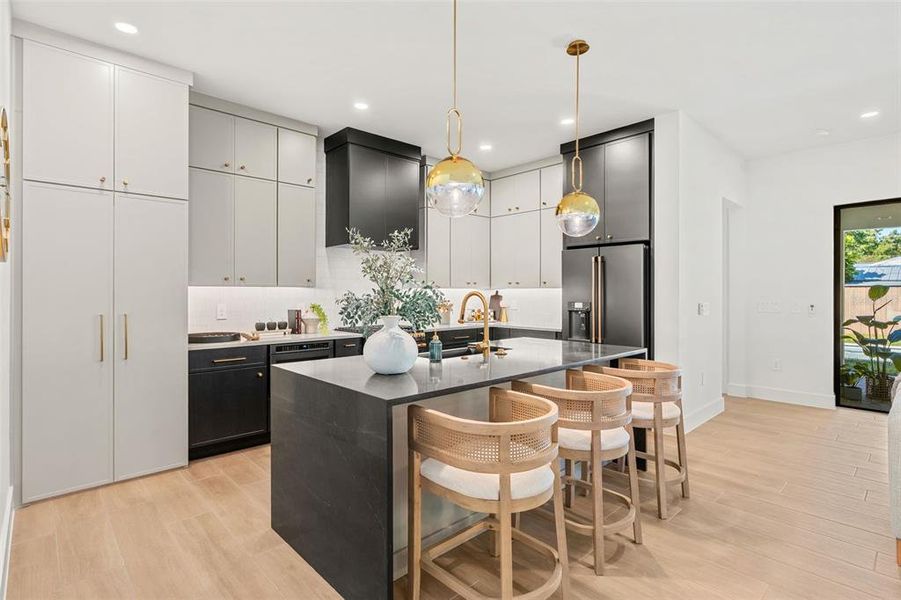 Furnished interior view inside a new home in , Orlando (Image 6).