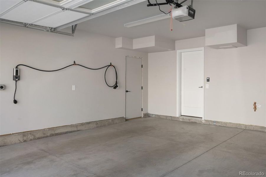 Spacious, unfurnished interior of a new home in , Colorado Springs (Image 19). Spacious, unfurnished interior of a new home in , Colorado Springs (Image 19).