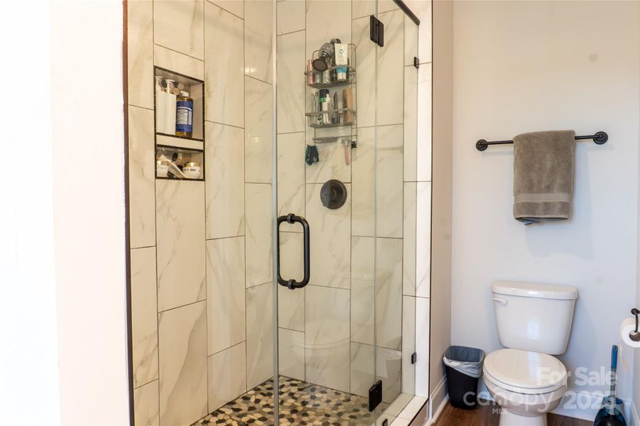 Image 40 of a home in .