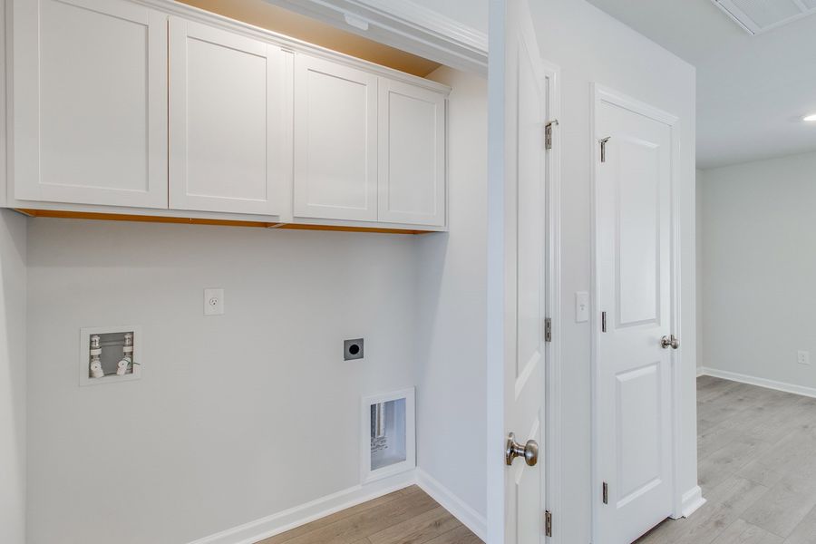 Spacious, unfurnished interior of a new home in Haynes Park, Columbia (Image 21).