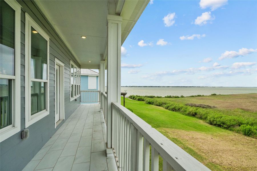 Spacious, unfurnished interior of a new home in , Texas City (Image 20).