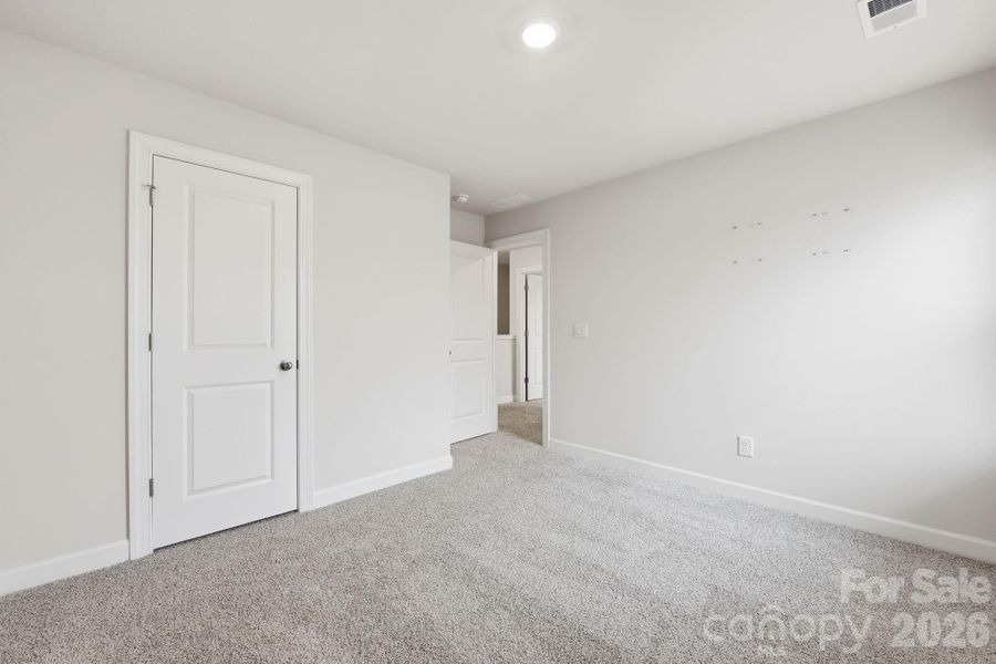Spacious, unfurnished interior of a new home in , Shelby (Image 31).