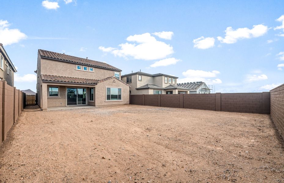 Exterior details and patio area of a home in Visara, Surprise (Image 3).