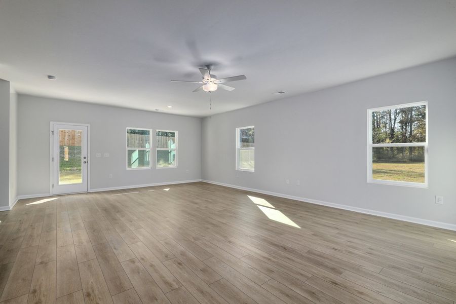 Spacious, unfurnished interior of a new home in Jordan Grove, Conway (Image 19).