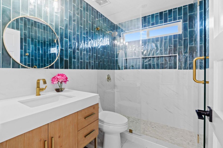 Furnished interior view inside a new home in , Point Venture (Image 25).