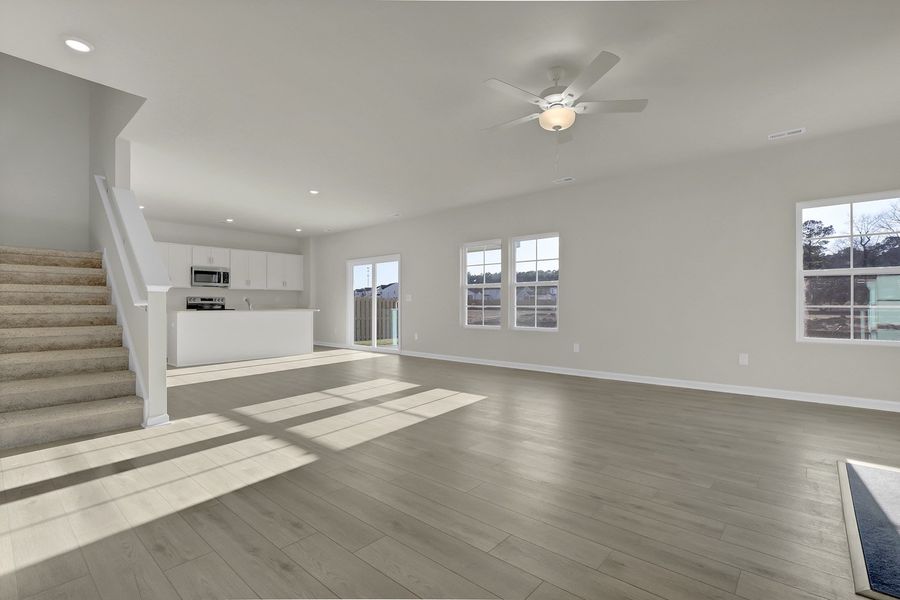 Spacious, unfurnished interior of a new home in Citadel Point at Southbridge, Sneads Ferry (Image 16).