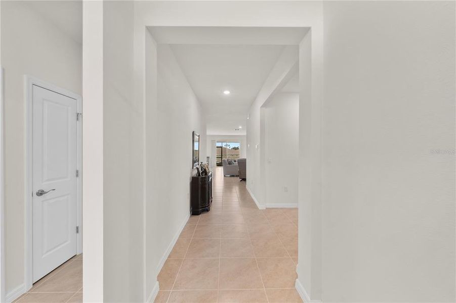 Spacious, unfurnished interior of a new home in JB Ranch, Ocala (Image 22).