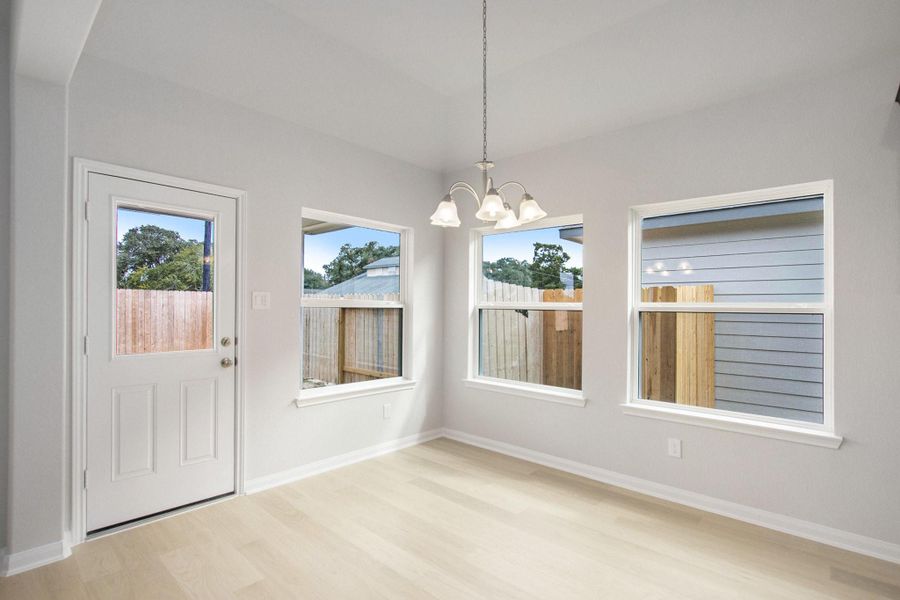 Spacious, unfurnished interior of a new home in , Bay City (Image 20).