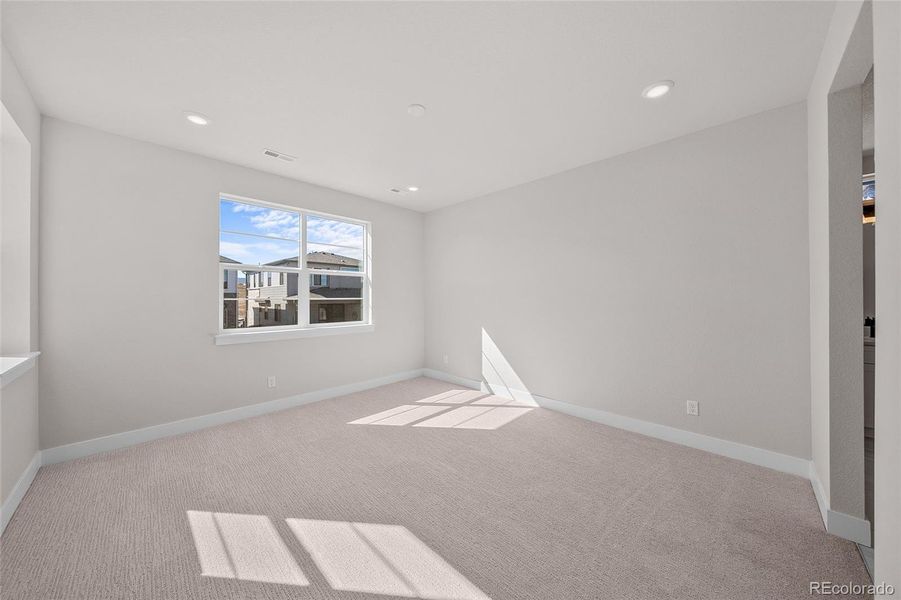 Spacious, unfurnished interior of a new home in , Littleton (Image 14).