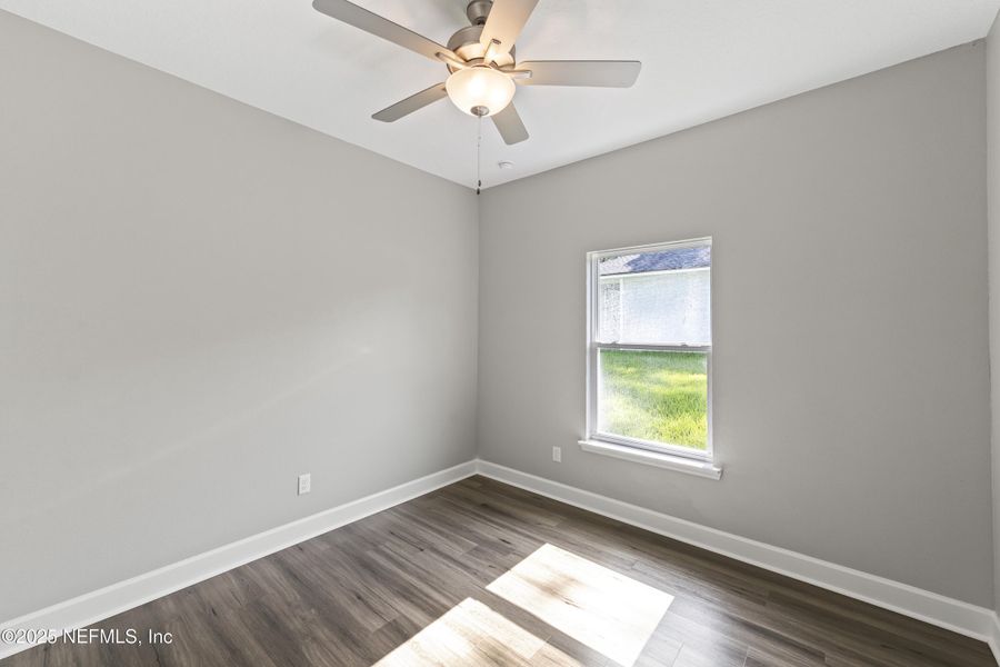 Spacious, unfurnished interior of a new home in , Jacksonville (Image 24).