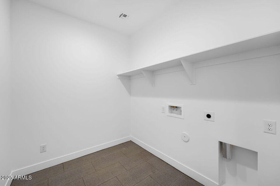 5848 S Hassett - Ready Now