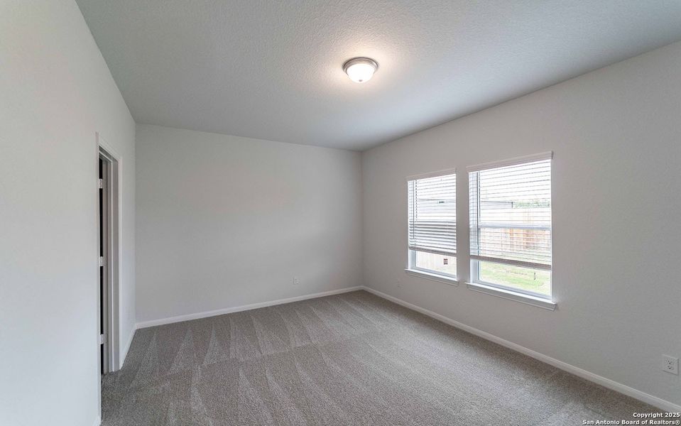 Spacious, unfurnished interior of a new home in Morgan Meadows, San Antonio (Image 7).
