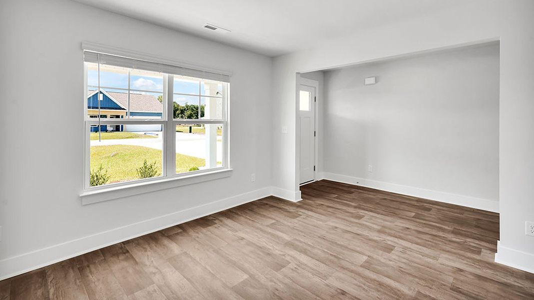 Spacious, unfurnished interior of a new home in Merchant Point, Jacksonville (Image 20).