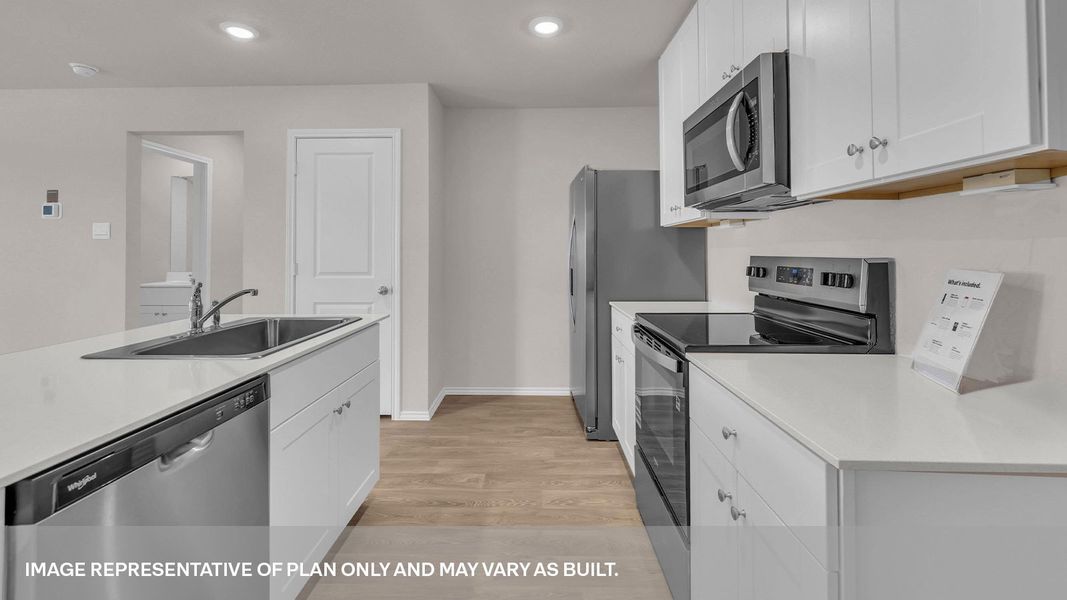 Furnished interior view inside a new home in Ladera, Luling (Image 7).