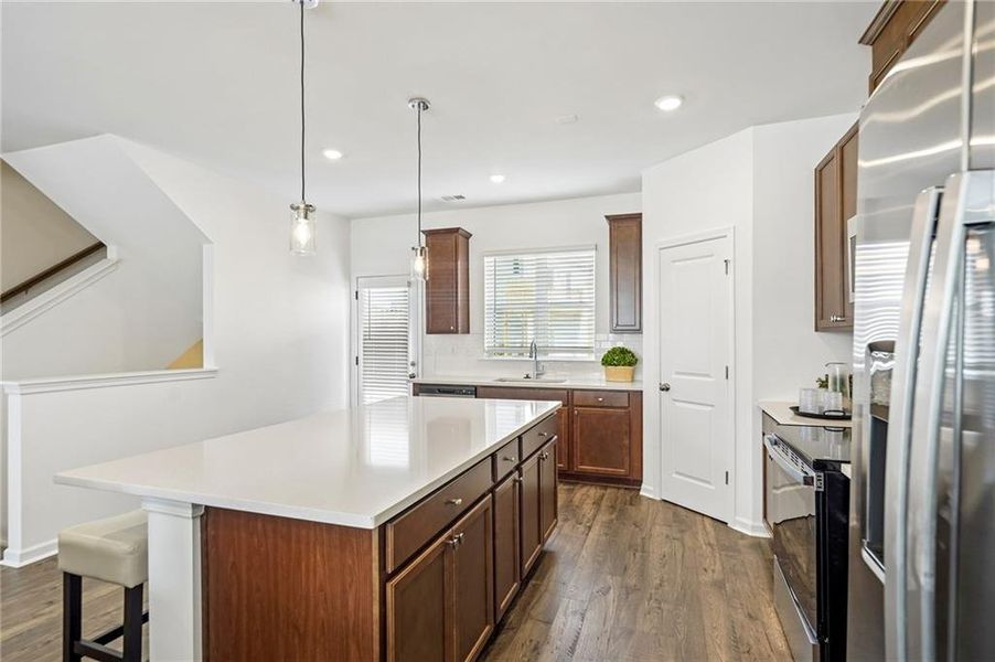 Furnished interior view inside a new home in Rosewood Farm, Lawrenceville (Image 8).