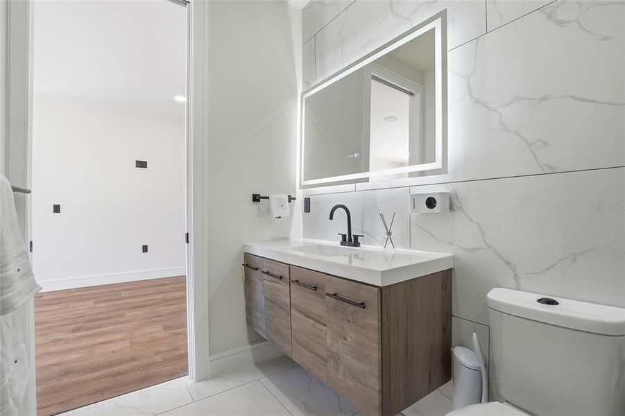 Furnished interior view inside a new home in , Tampa (Image 58).