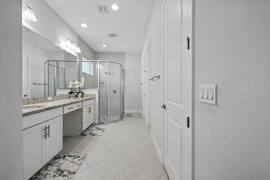 Furnished interior view inside a new home in , Westlake (Image 43).