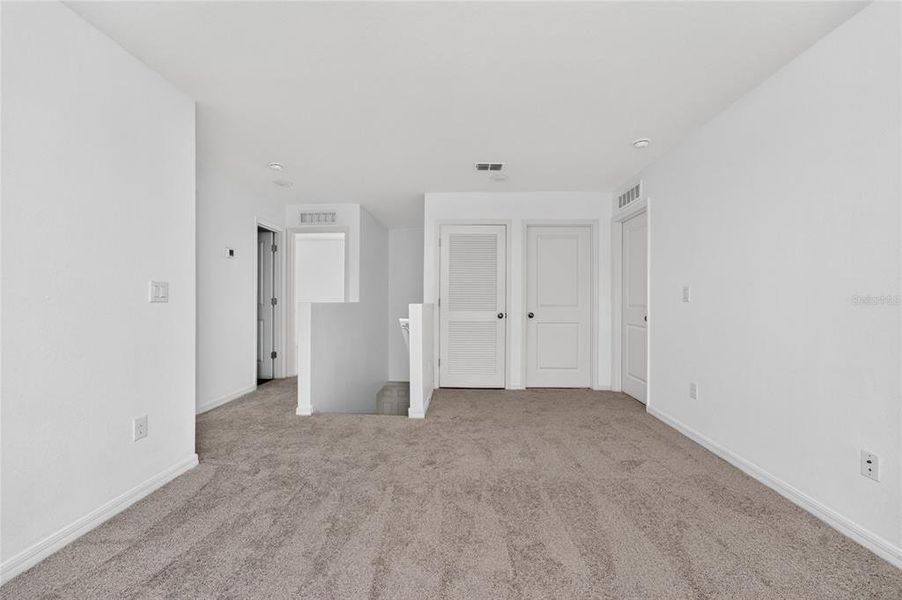 Spacious, unfurnished interior of a new home in , Port Charlotte (Image 44).