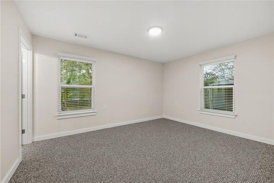 Spacious, unfurnished interior of a new home in , Atlanta (Image 21).