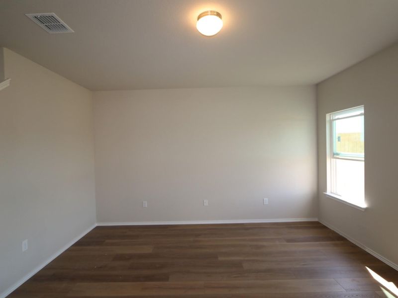 Spacious, unfurnished interior of a new home in Cascades at Onion Creek, Austin (Image 8).